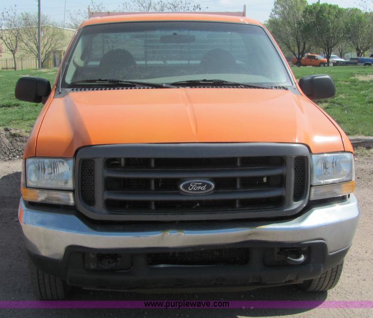 image for item 6035 2004 Ford F250 Super Duty pickup