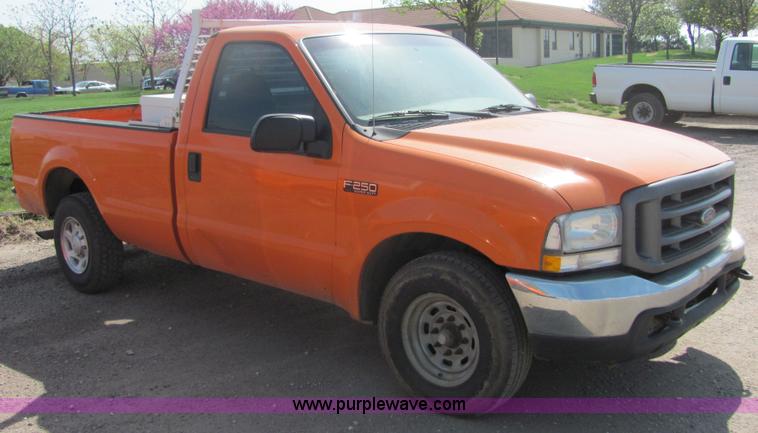 image for item 6035 2004 Ford F250 Super Duty pickup
