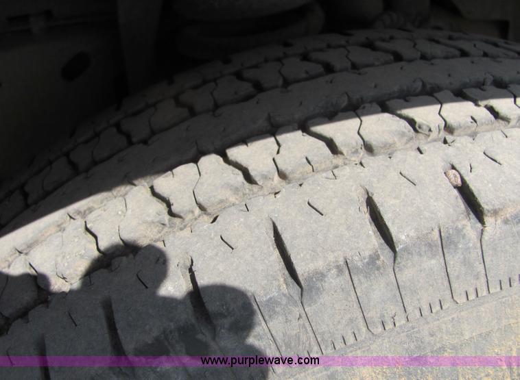 image for item 6035 2004 Ford F250 Super Duty pickup