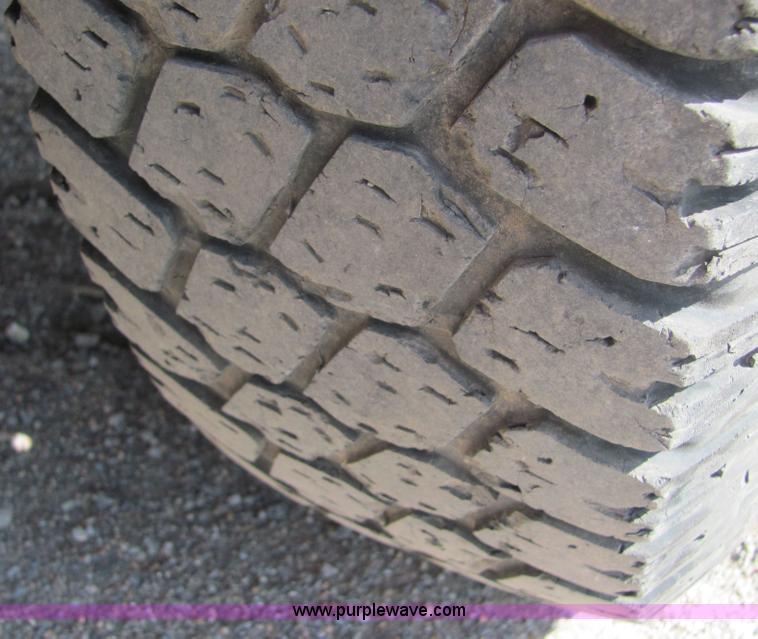 image for item 6035 2004 Ford F250 Super Duty pickup