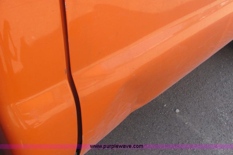 image for item 6035 2004 Ford F250 Super Duty pickup