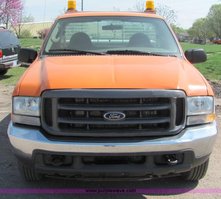 image for item 6036 2004 Ford F250 Super Duty pickup