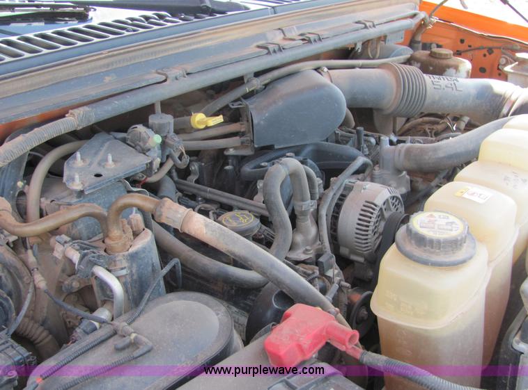 image for item 6036 2004 Ford F250 Super Duty pickup