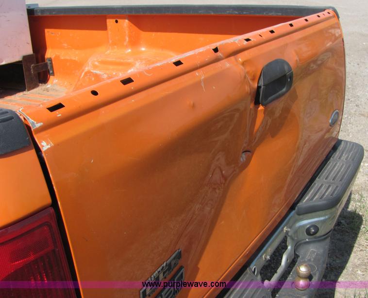 image for item 6036 2004 Ford F250 Super Duty pickup