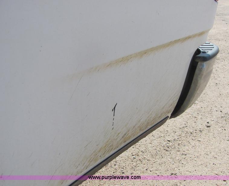 image for item 6037 2002 Ford F150 pickup