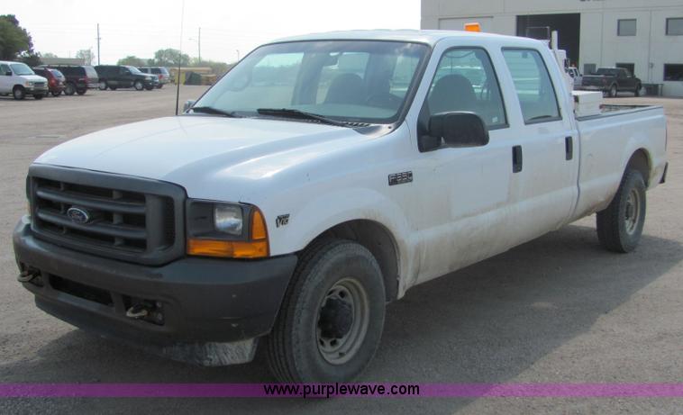 image for item 6038 2001 Ford F350 Super Duty pickup