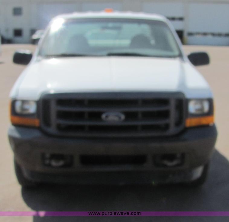 image for item 6038 2001 Ford F350 Super Duty pickup