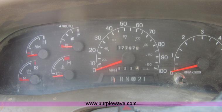 image for item 6038 2001 Ford F350 Super Duty pickup