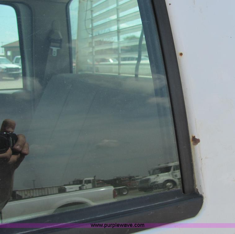 image for item 6038 2001 Ford F350 Super Duty pickup