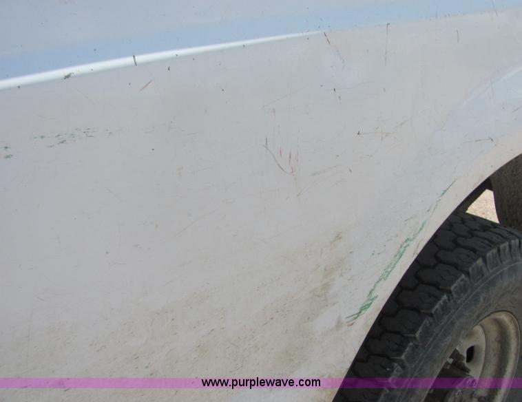 image for item 6038 2001 Ford F350 Super Duty pickup