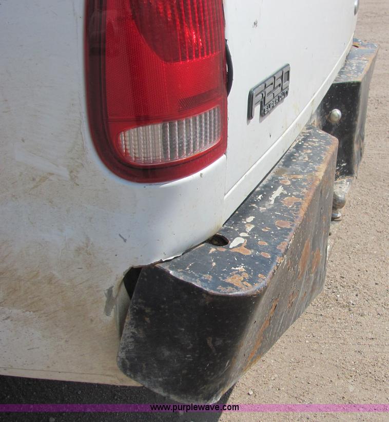 image for item 6038 2001 Ford F350 Super Duty pickup