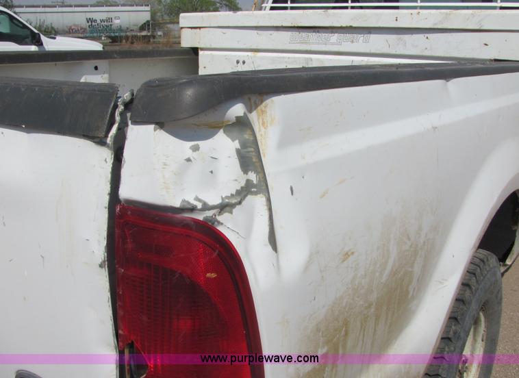 image for item 6038 2001 Ford F350 Super Duty pickup