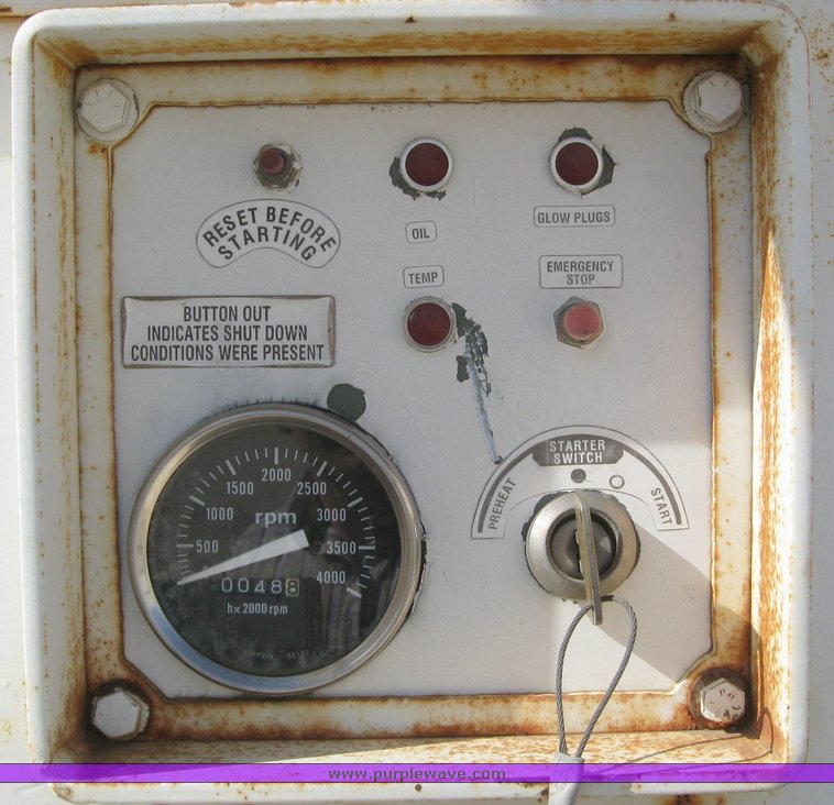 image for item 6051 2000 Brush Bandit CB-90XP wood chipper