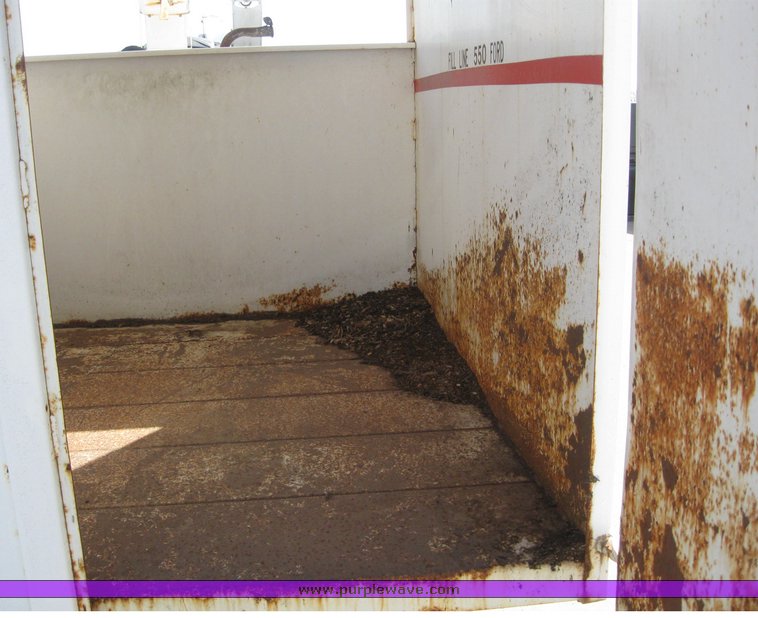 image for item 6051 2000 Brush Bandit CB-90XP wood chipper