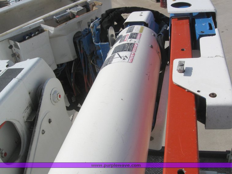 image for item 6052 2000 Freightliner FL70 boom truck