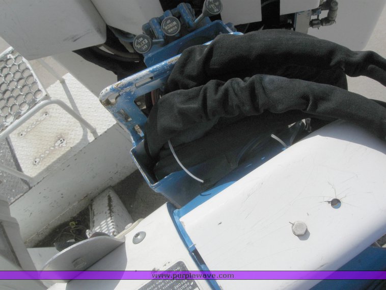 image for item 6052 2000 Freightliner FL70 boom truck