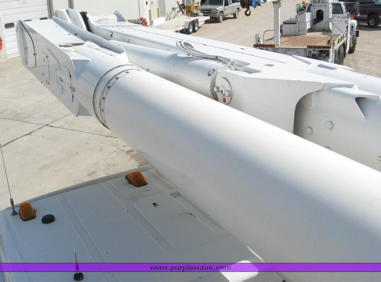 image for item 6052 2000 Freightliner FL70 boom truck