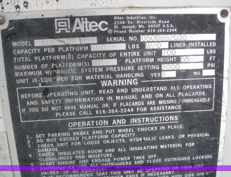 image for item 6052 2000 Freightliner FL70 boom truck