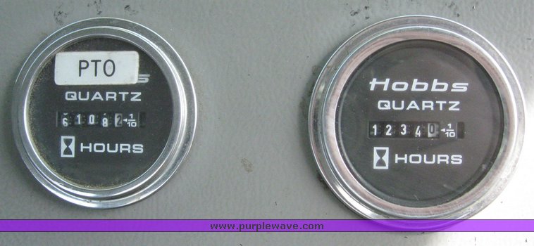 image for item 6052 2000 Freightliner FL70 boom truck