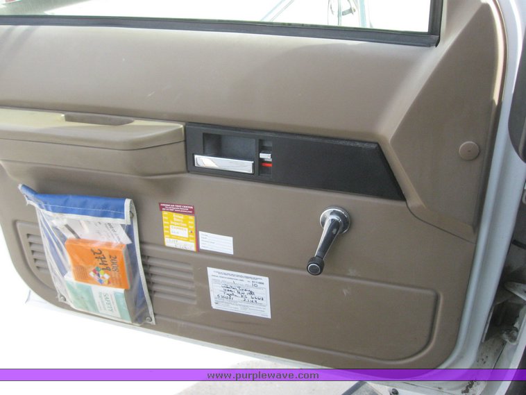 image for item 6053 1997 GMC C8500 boom lift truck