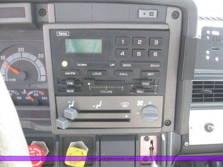 image for item 6053 1997 GMC C8500 boom lift truck