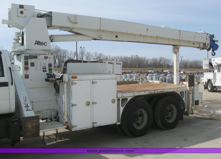 image for item 6053 1997 GMC C8500 boom lift truck