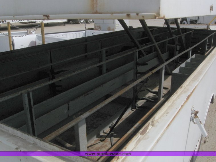 image for item 6055 14' hot stick trailer