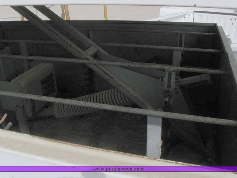 image for item 6055 14' hot stick trailer