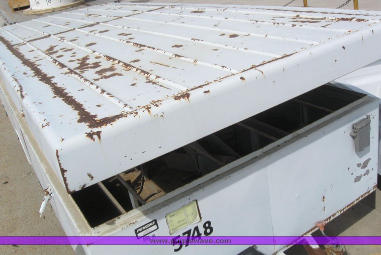 image for item 6055 14' hot stick trailer