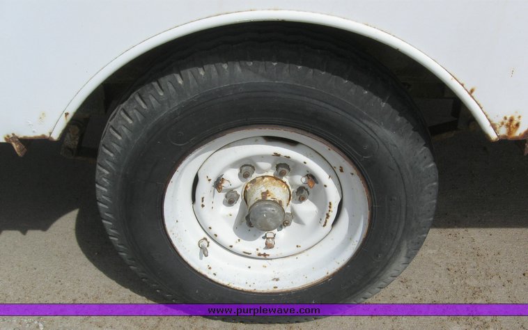 image for item 6055 14' hot stick trailer