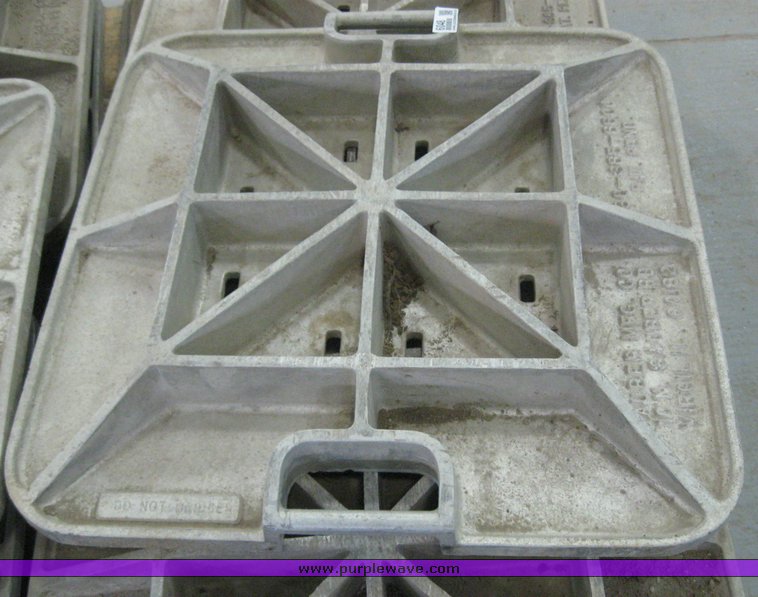 image for item 6057 (4) Sauber 24" x 24" aluminum outrigger pads