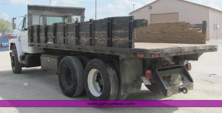 image for item 6066 1987 International Series S1954 truck