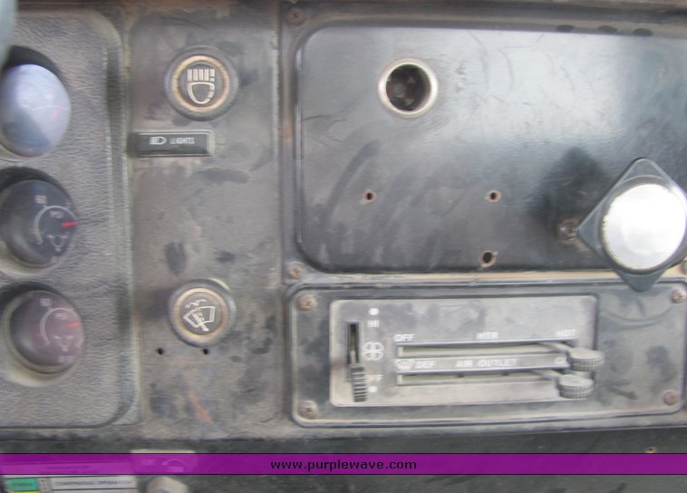 image for item 6066 1987 International Series S1954 truck