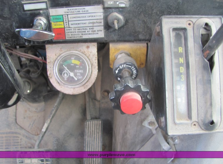 image for item 6066 1987 International Series S1954 truck