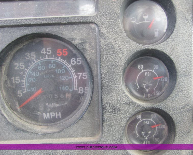 image for item 6066 1987 International Series S1954 truck