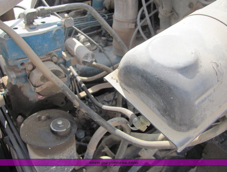 image for item 6066 1987 International Series S1954 truck