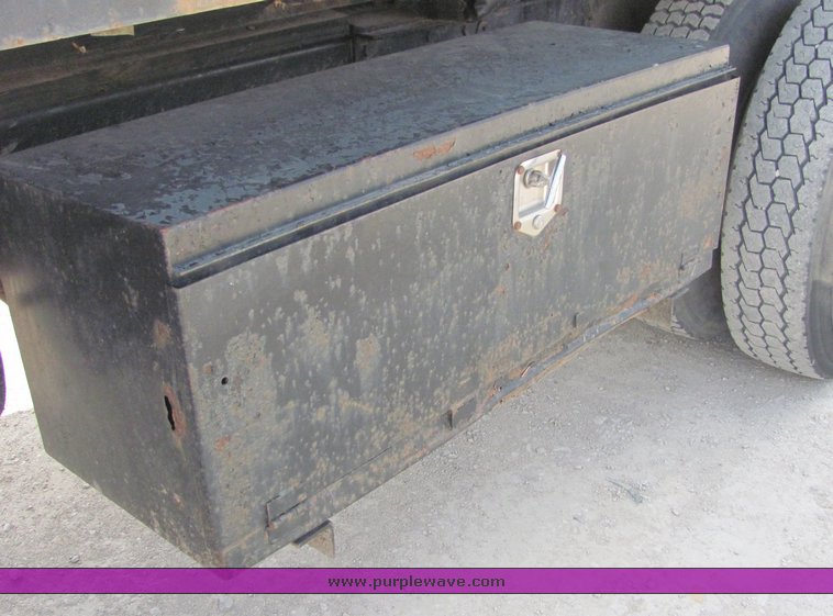 image for item 6066 1987 International Series S1954 truck