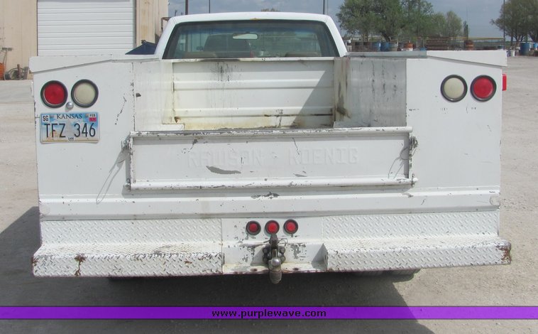 image for item 6067 1994 Chevrolet C3500 pickup