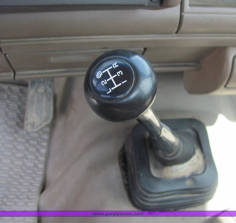 image for item 6067 1994 Chevrolet C3500 pickup