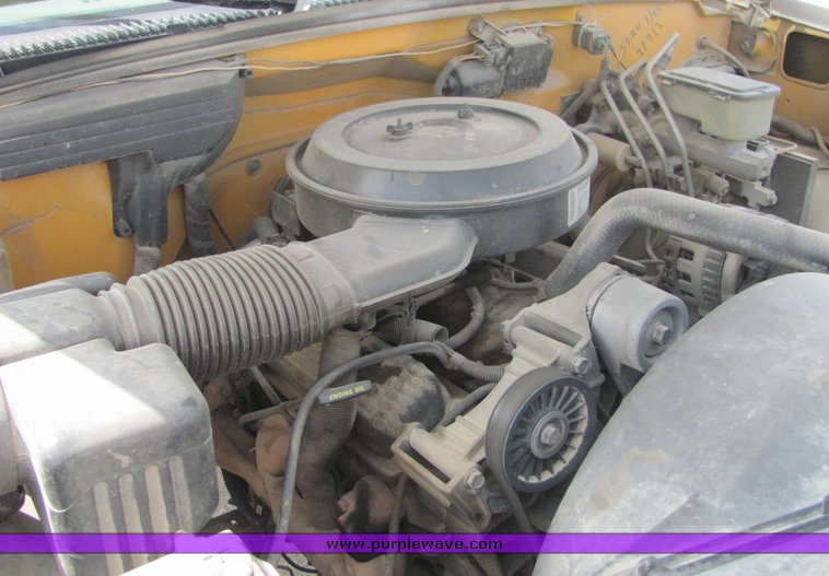 image for item 6067 1994 Chevrolet C3500 pickup