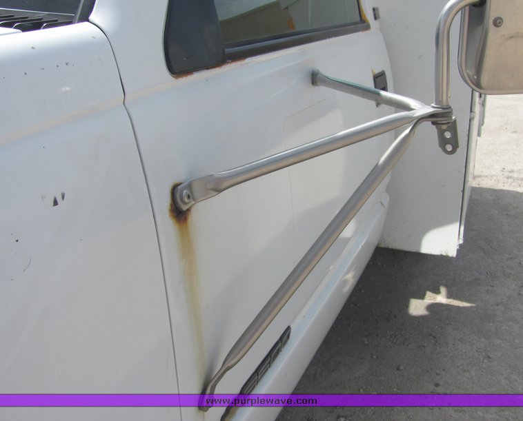 image for item 6067 1994 Chevrolet C3500 pickup