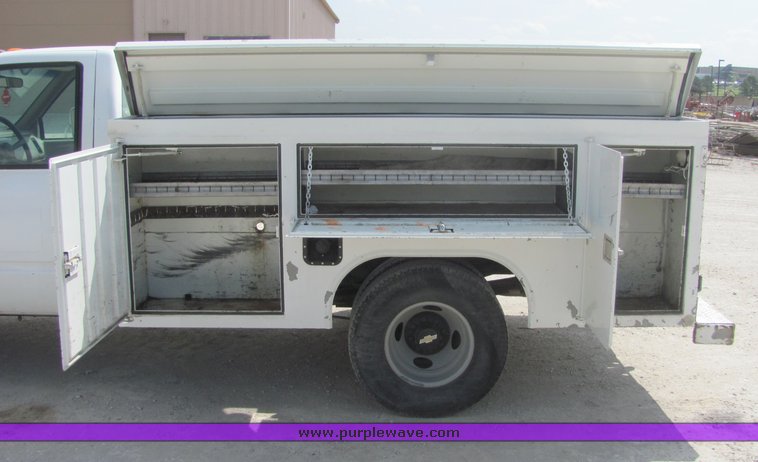 image for item 6067 1994 Chevrolet C3500 pickup