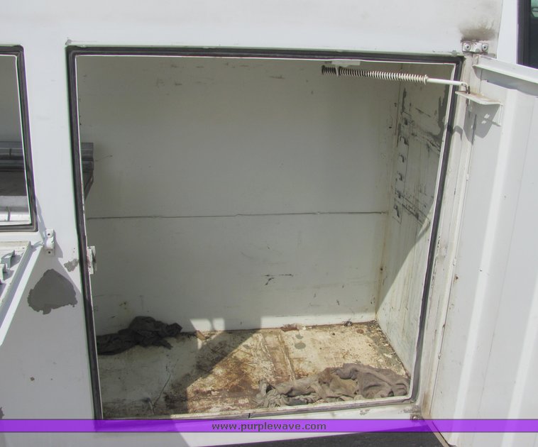 image for item 6067 1994 Chevrolet C3500 pickup