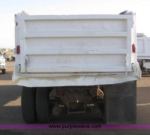 image for item 6164 1990 Peterbilt Conventional 378 dump truck