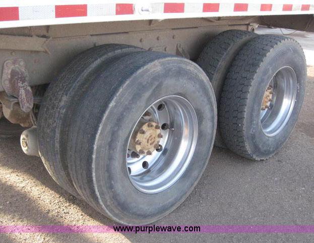 image for item 6164 1990 Peterbilt Conventional 378 dump truck