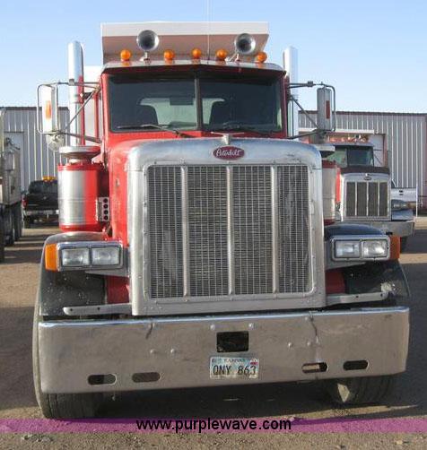 image for item 6165 1995 Peterbilt 379 dump truck