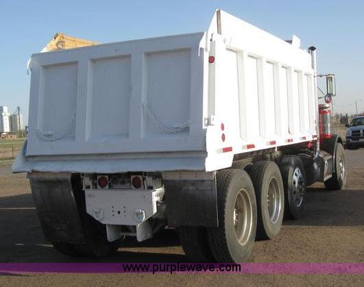 image for item 6165 1995 Peterbilt 379 dump truck