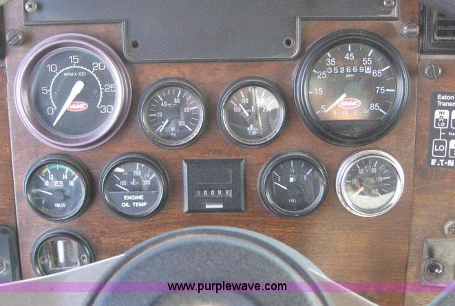 image for item 6165 1995 Peterbilt 379 dump truck