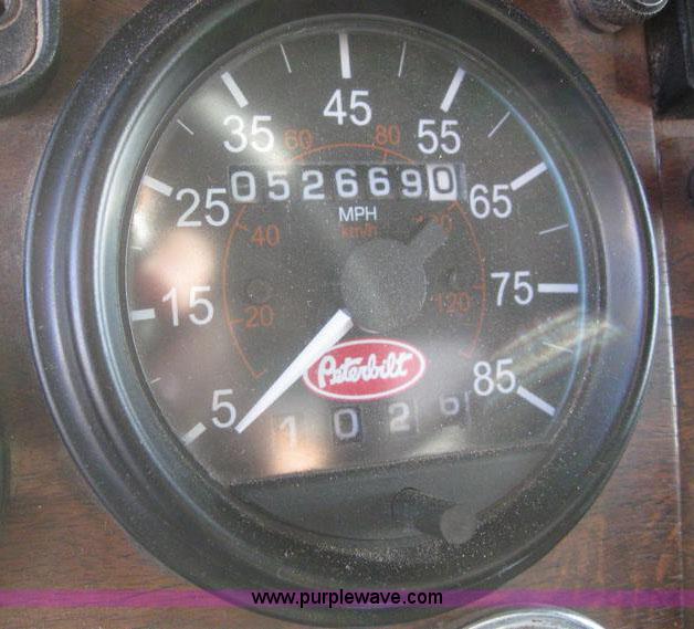 image for item 6165 1995 Peterbilt 379 dump truck