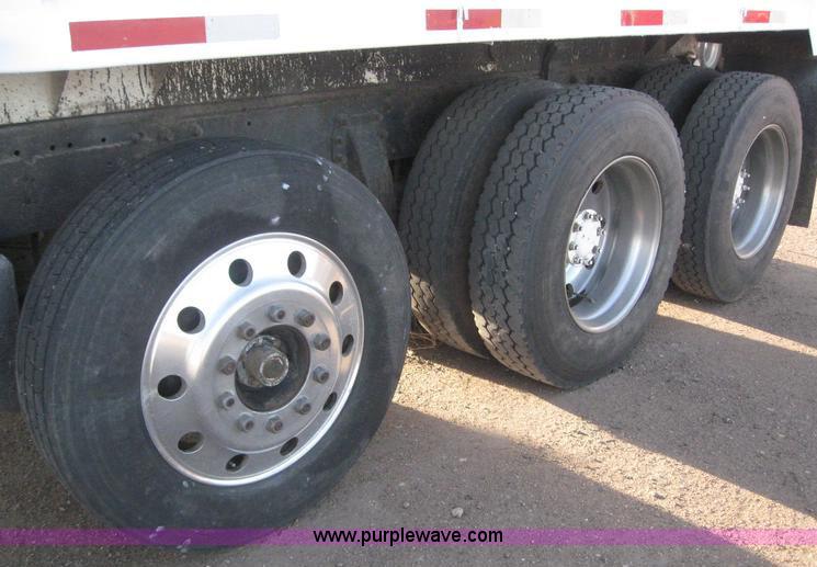 image for item 6165 1995 Peterbilt 379 dump truck